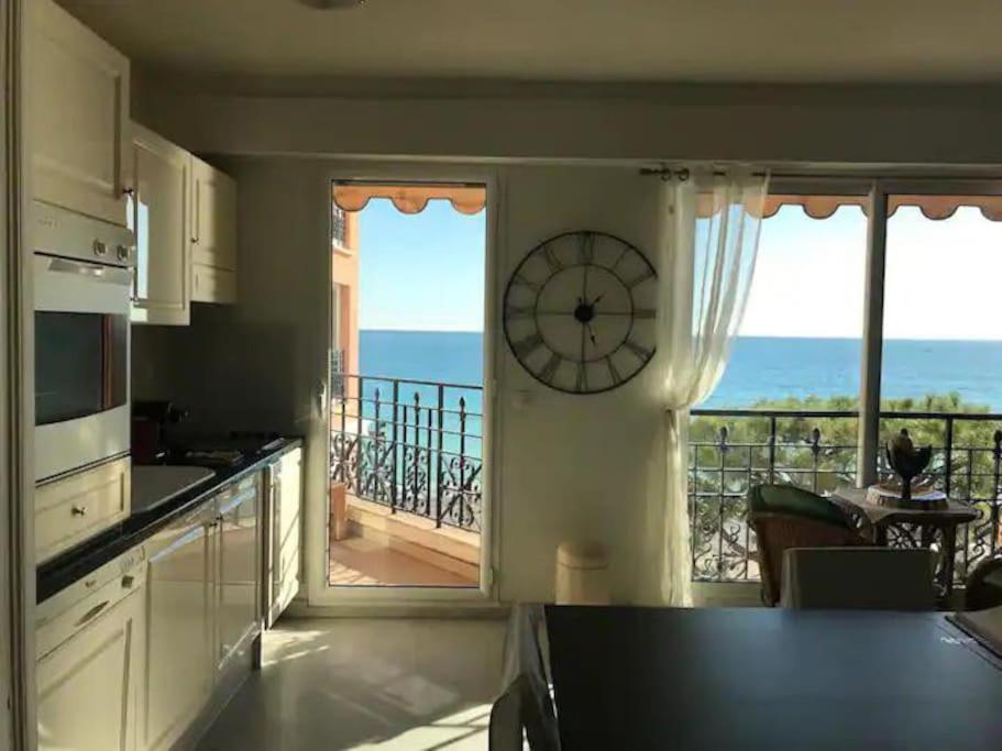 Victoria Bilocale Centro Citta E Vista Mare Apartment Menton Exterior foto